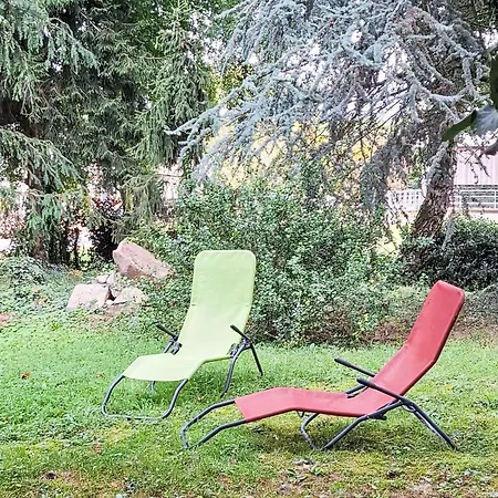 Mit Grossem Garten In La Pree By Interhome